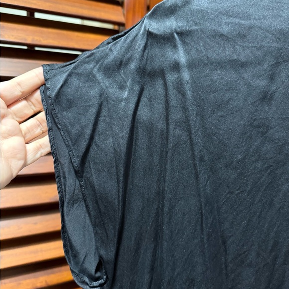 Banana Republic Silk Black Blouse - Picture 2 of 5